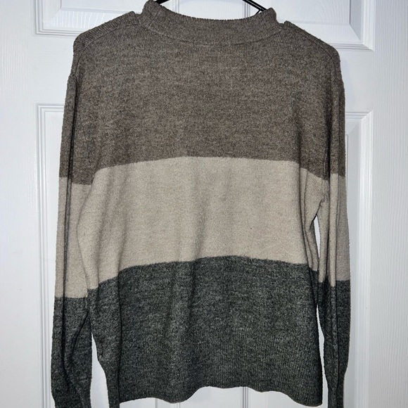 Sweater - Picture 2 of 2